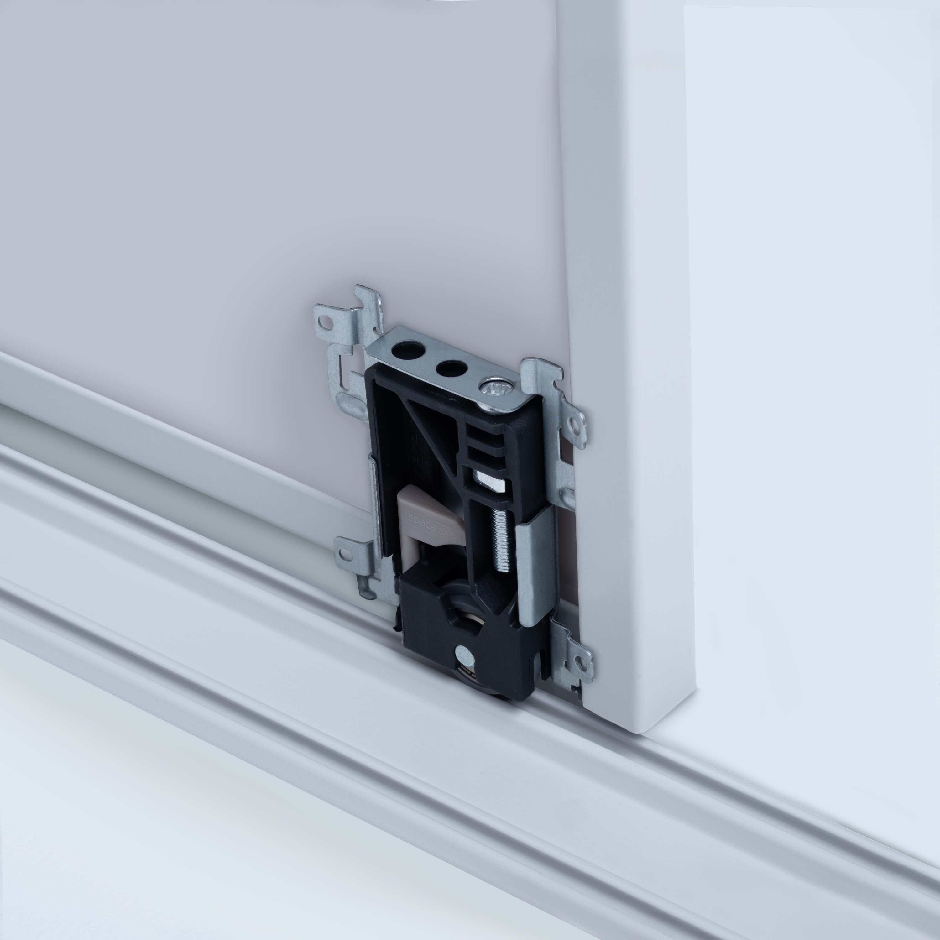 Spacepro Shaker 3 Door sliding wardrobe Kit Mirror White frame (w)2592mm
